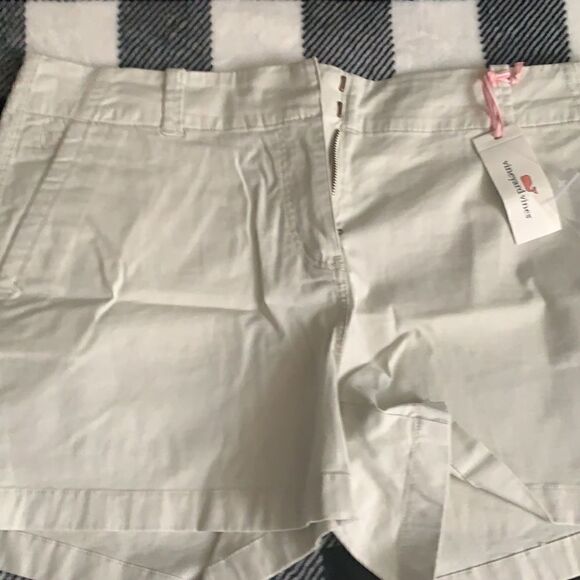 Vineyard Vines 3.5 Inch Everyday Stone Short - Picture 1 of 7